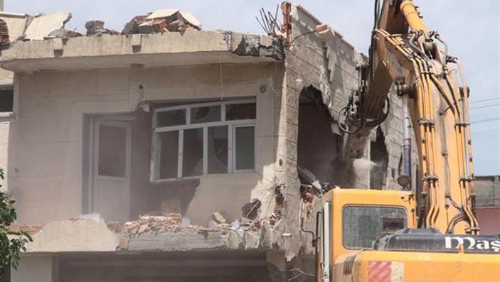 Şırnak'ın İdil ilçesinde yıkım başladı