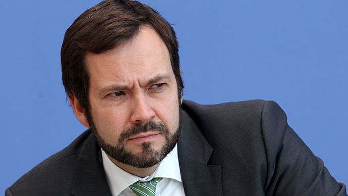 Almanya sınırlarda kontrollerin uzatılmasını istedi