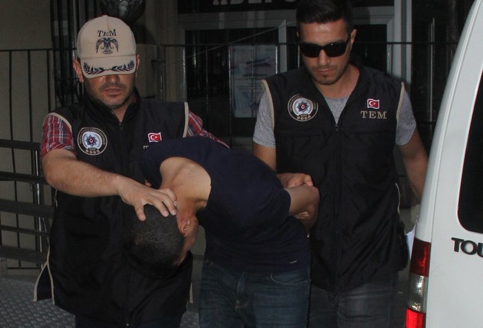 Adana'da polise molotof atan teröristin yakalanma anı