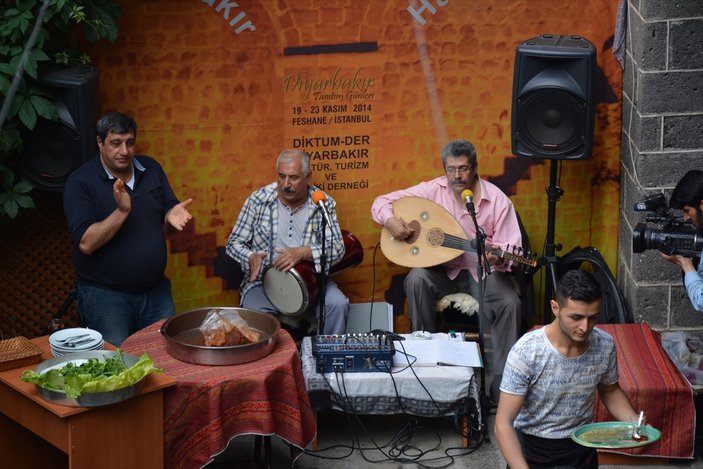 Sur'da artık silah değil müzik sesi yankılanıyor