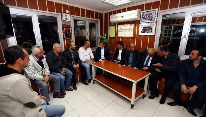 Başbakan Davutoğlu taksicileri ziyaret etti