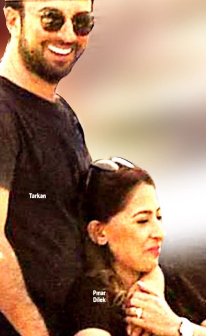 Tarkan eşi Pınar Dilek ile el ele gezdi