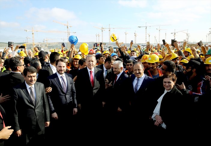 Cumhurbaşkanı Erdoğan'dan 3. Havalimanı pozu