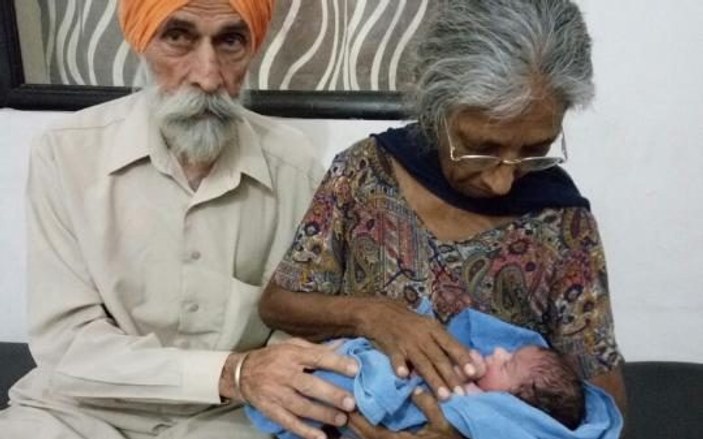 Hindistan'da 70 yaşındaki kadın anne oldu