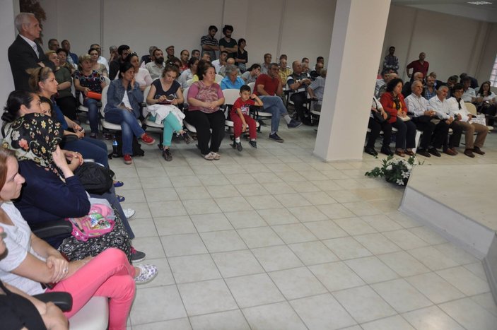 İzmir Gültepe'de İmam Hatip karşıtı 3 bin imza