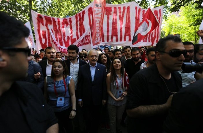 Kılıçdaroğlu: Gençlerle birlikte Atama yürüyorum