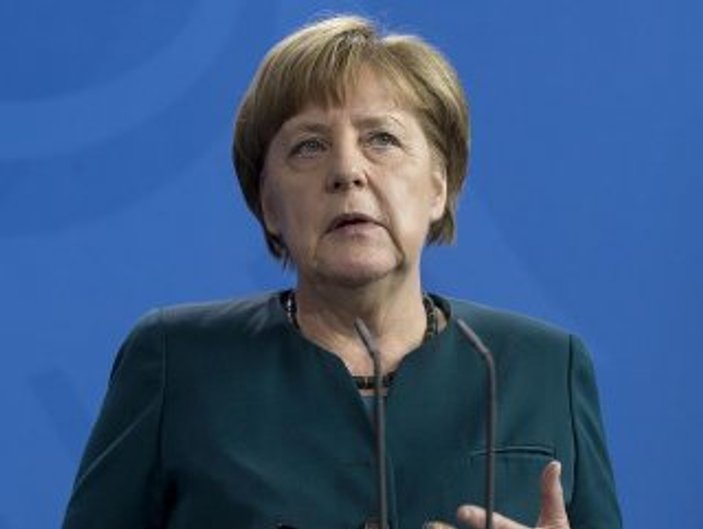 Merkel: Türkiye insani yardımları yerine getirdi