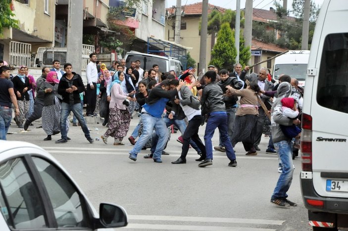 Gebze'de iki aile arasında taşlı sopalı kavga