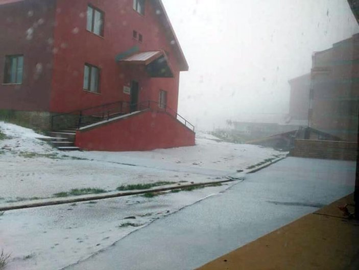 Bursa'ya kar yağdı