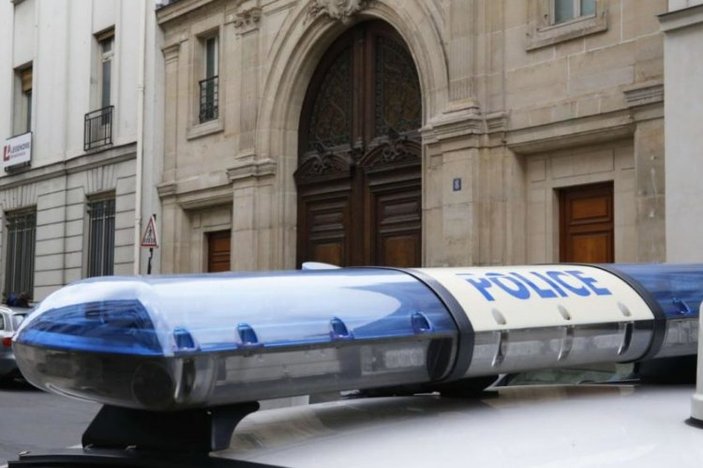 Fransa'da Google binasına polis baskını