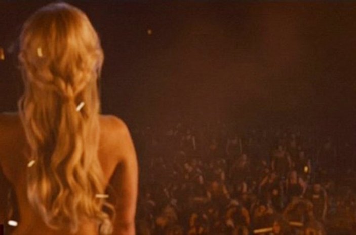 Game of Thrones'ın Khaleesi'sinden çıplak sahne açıklaması