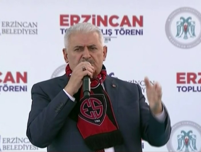 Binali Yıldırım memleketi Erzincan'da