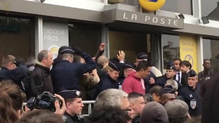 Fransa'da ekonomi bakanına yumurtalı saldırı