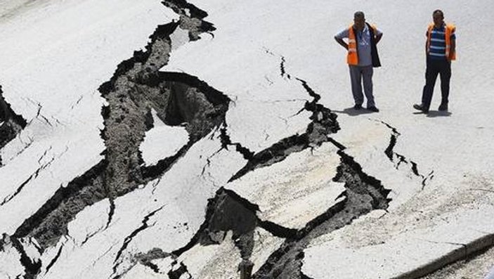 Ankara'da yolun çökmesine neden olan firmaya para cezası