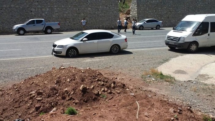 Dur ihtarına uymayan araç polise çarptı