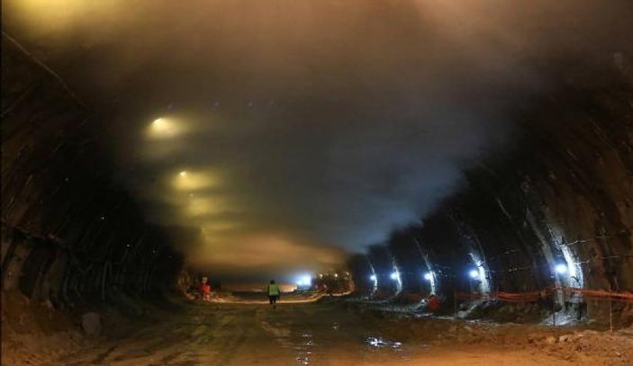 Türkiye'nin en uzun tüneli Ovit'te Eylül'de ışık görünecek