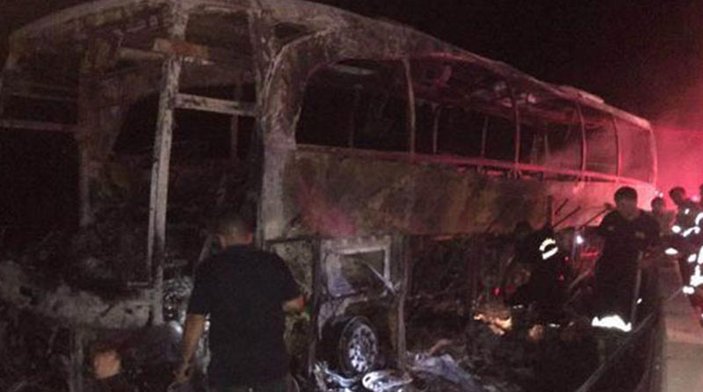 Yolcu otobüsü yandı: 1 ölü