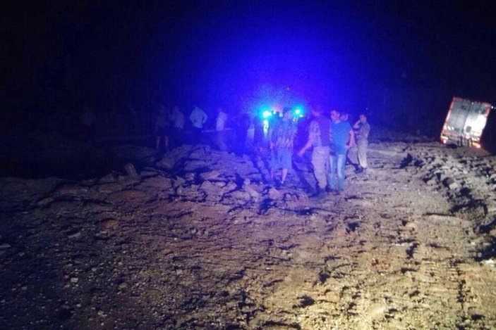 Mardin'de jandarmaya bombalı araçla saldırı