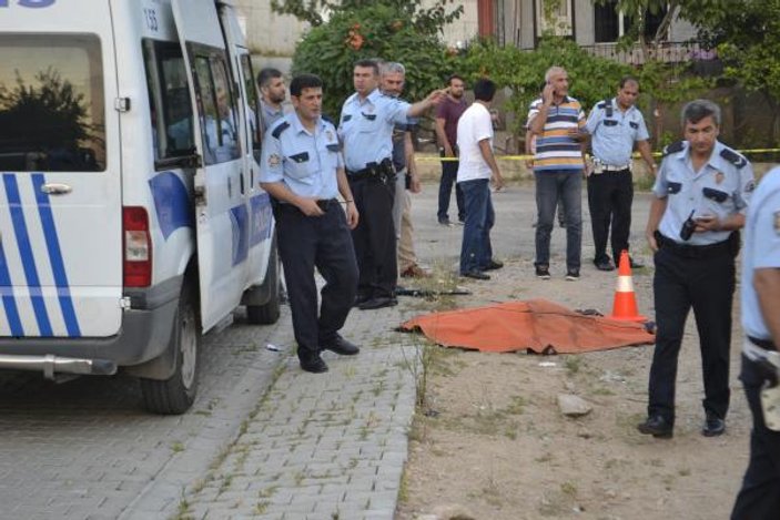 Adana'da yasak aşk ölümle bitti