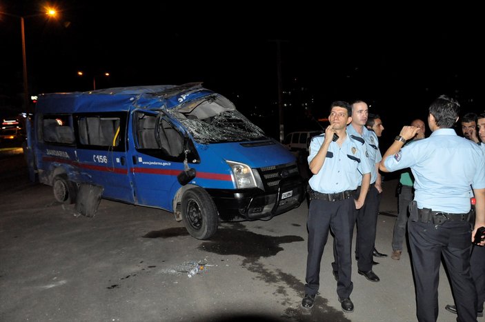 Şanlıurfa'da trafik kazası: 12 yaralı