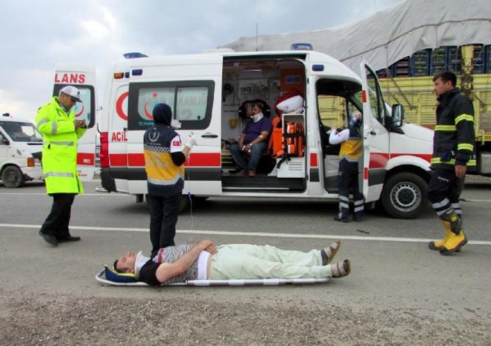 Afyonkarahisar'da trafik kazası: 1 ölü 4 yaralı