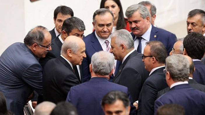 Bahçeli'den Başbakan Yıldırım'a: Devletin yanındayız