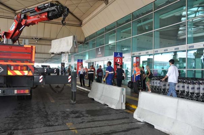 Atatürk Havalimanı'nda güvenlik önlemleri arttı