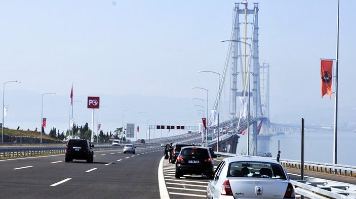 Osmangazi Köprüsü'nde selfie çekene 92 liralık ceza