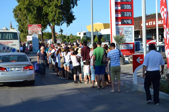 Midilli Adası'nda bayram yoğunluğu