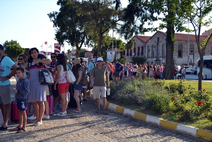 Midilli Adası'nda bayram yoğunluğu