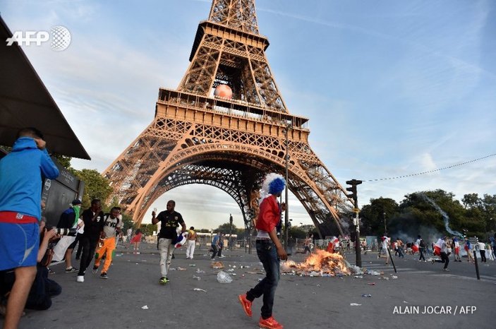 Paris'te maç sonrası olaylar çıktı