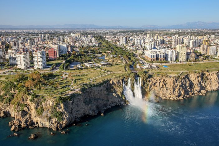 Fitch Antalya Büyükşehir Belediyesi’ne kredi notu verdi