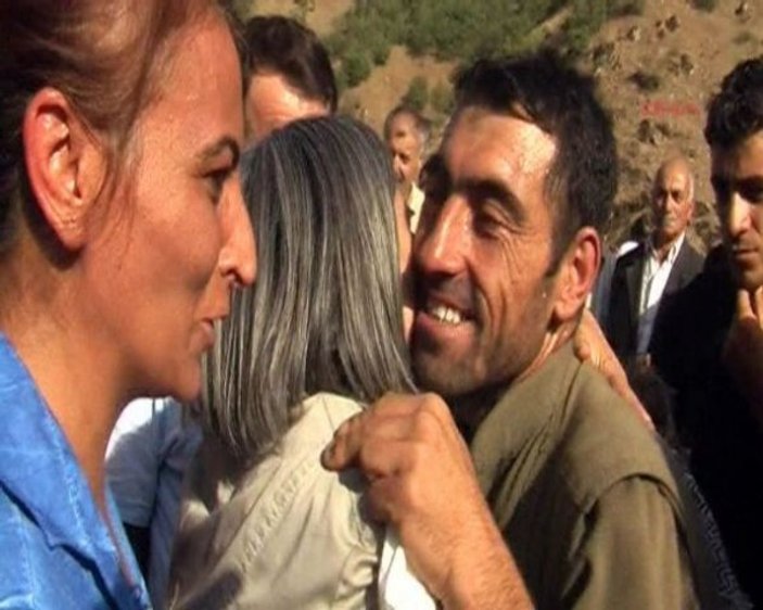 Şemdinli'de yol kesen PKK'lı Suriye'de ortaya çıktı