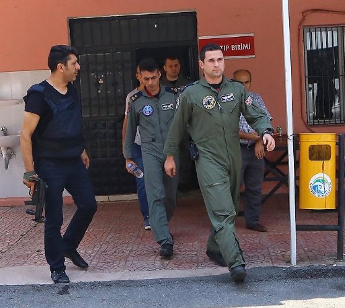FETÖ'cü pilotlar gözaltına alındı