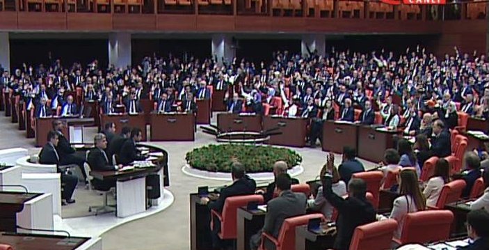 Meclis'te OHAL tezkeresi oylandı