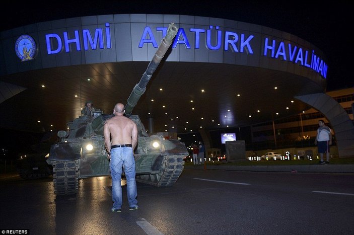 Kılıçdaroğlu tankın önünde durmayı düşünemedi