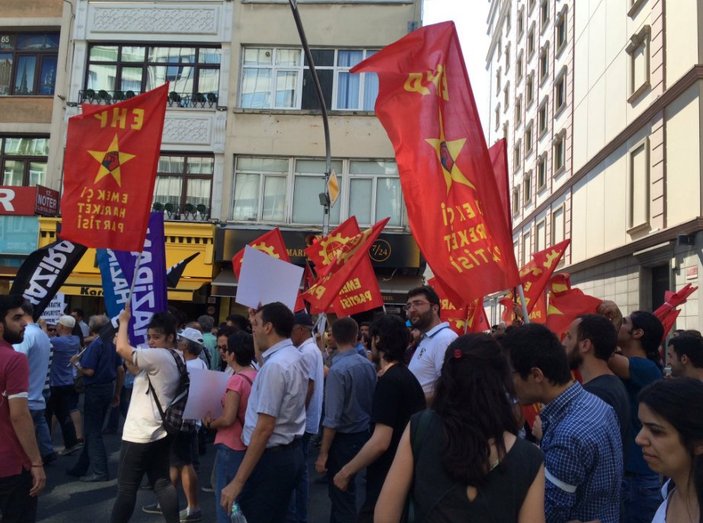 Sivil siyasete diktatörlük diyen Halkevleri de Taksim'de