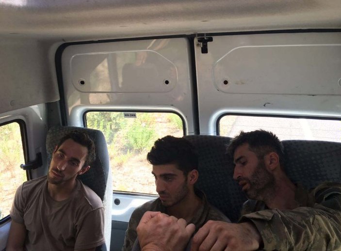 Marmaris'te 3 darbeci asker yakalandı