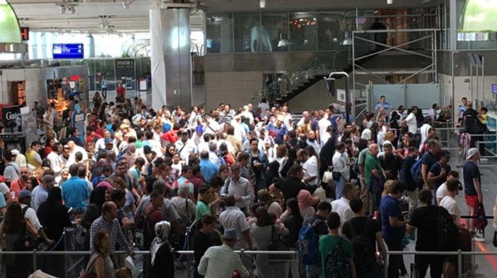 Hava yolu şirketlerinden yolculara uyarı: Erken gelin