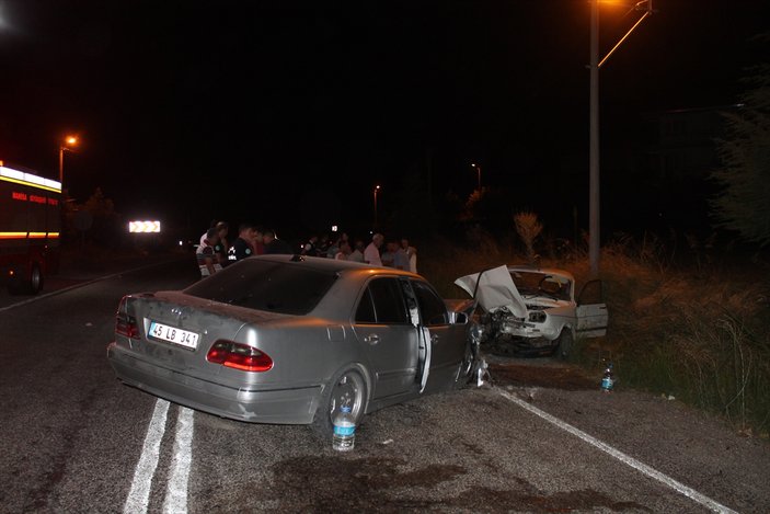 Manisa'da trafik kazası: 8 yaralı