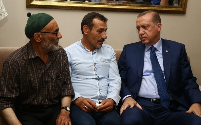 Erdoğan'dan şehit ailesine ziyaret