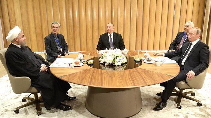 Bakü'de Putin-Ruhani-Aliyev zirvesi