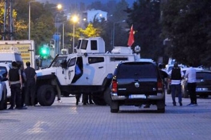 Bitlis'te bomba yüklü araç yakalandı