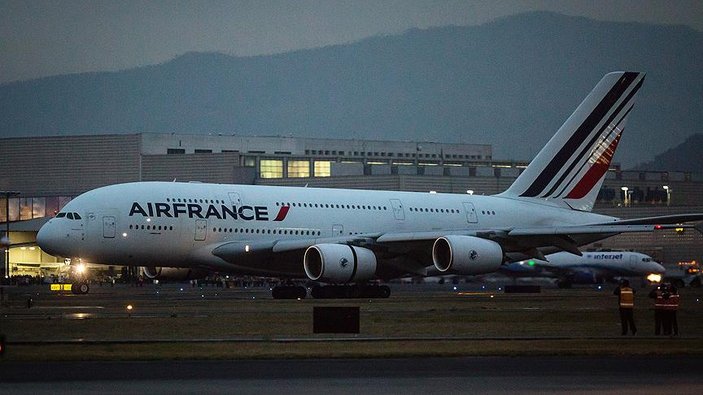 Air France grevi Fransız ekonomisini vurdu