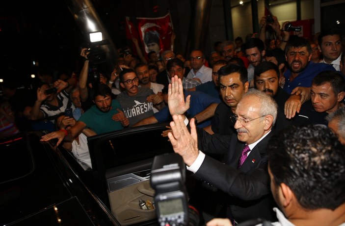 Kılıçdaroğlu'na Esenboğa Havalimanı'nda karşılama