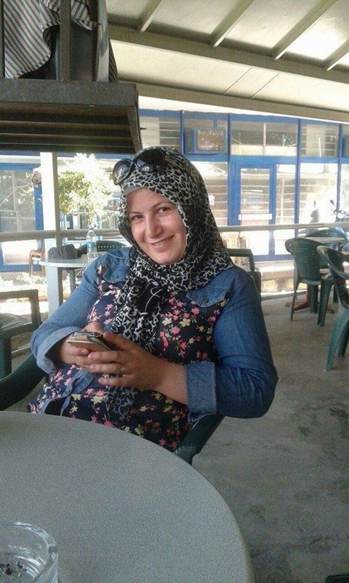 18 yerinden bıçaklanan kadın yaşam savaşını kaybetti