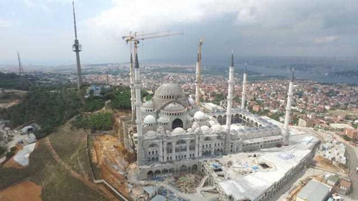 Çamlıca Camisi'nin kaba inşaatı bitti