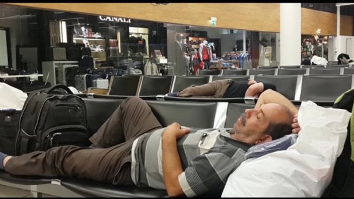 Viyana Havalimanı'nda Türk yolculara eziyet ettiler
