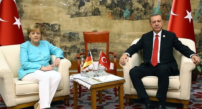 Merkel Erdoğan fotoğrafına Alman basınından tepki