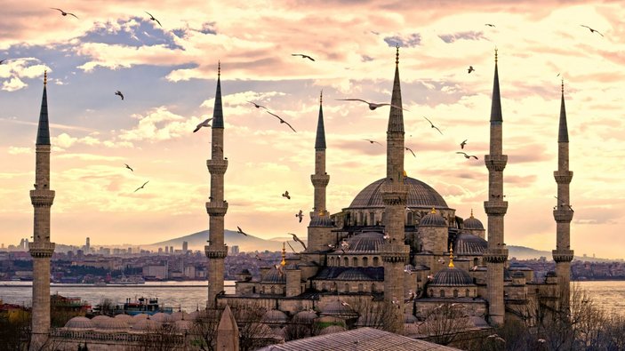 İstanbul'un manevi sultanlığı
